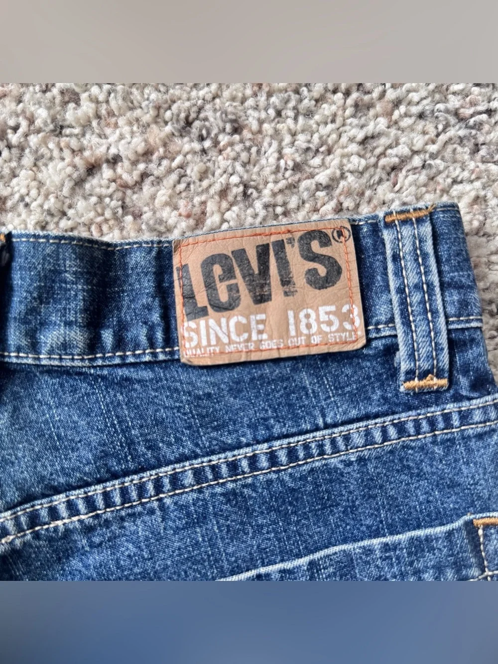 Vtg Levi’s Workwear 12 Carpenter Denim Jorts Y2K Baggy Long Jean Shorts 28x10